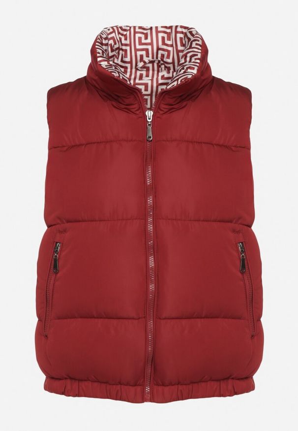 Born2be - Bordowa Pikowana Kamizelka z Ozdobną Podszewką Olianela. Okazja: na spacer, na co dzień. Kolor: czerwony. Materiał: jeans. Wzór: aplikacja. Styl: casual, elegancki