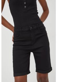 only - Only szorty jeansowe damskie kolor czarny gładkie high waist. Stan: podwyższony. Kolor: czarny. Materiał: jeans. Wzór: gładki