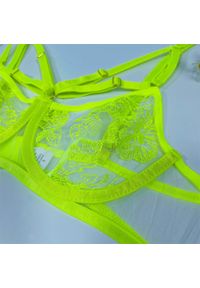 Intica - Komplet bielizny z delikatnymi zdobieniami dla podkreślenia sylwetki Lelah. Kolor: czarny. Materiał: materiał. Wzór: aplikacja #4