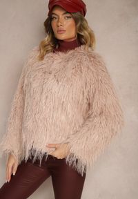 Renee - Ciemnoróżowa Futerkowa Kurtka o Prostym Kroju z Zapięciem na Haftki Sialithiel. Okazja: na imprezę, na co dzień. Kolor: różowy. Styl: elegancki, casual, klasyczny