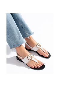SHELOVET - Damskie sandały japonki białe Shelovet. Kolor: biały