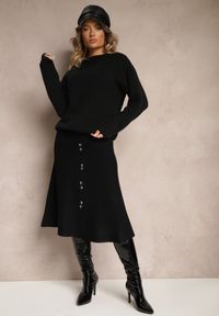 Renee - Czarna Spódnica z Dodatkiem Wełny o Rozkloszowanym Kroju z Guzikami Tirezi. Okazja: do pracy. Kolor: czarny. Materiał: wełna. Styl: elegancki