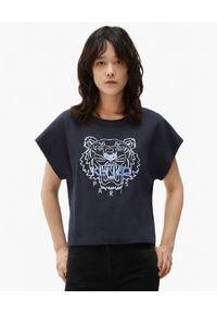 Kenzo - KENZO - T-shirt z nadrukiem tygrysa Tiger. Kolor: niebieski. Materiał: bawełna. Wzór: nadruk. Styl: klasyczny
