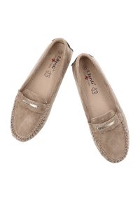 Mokasyny damskie S.Barski, cholewka ze skóry naturalnej zamszowej wsuwany fason z ozdobnym paskiem, brązowe, LR61-7029. Okazja: na co dzień. Zapięcie: pasek. Kolor: brązowy. Materiał: skóra, zamsz. Szerokość cholewki: normalna. Sezon: jesień. Styl: elegancki, casual #7