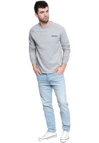 Mustang - MĘSKA BLUZA MUSTANG BEN C SMALL LOGO MID GREY MELANGE 1008540 4140. Materiał: bawełna, jeans, tkanina, materiał. Wzór: jednolity, nadruk. Styl: klasyczny #7