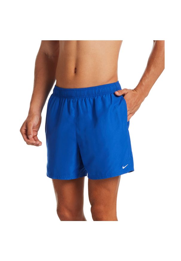 Spodenki kąpielowe męskie Nike Essential niebieskie NESSA560 494. Kolor: niebieski. Styl: sportowy