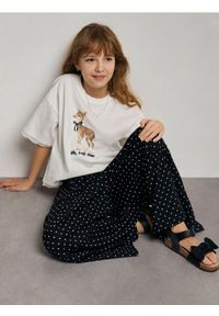 Reserved - T-shirt z koronką - złamana biel. Materiał: koronka. Wzór: koronka #1