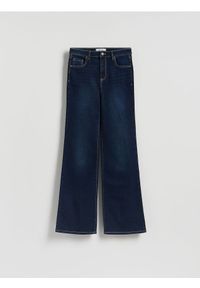 Reserved - Jeansy flare z wysokim stanem - granatowy. Stan: podwyższony. Kolor: niebieski