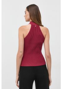 Guess top damski kolor bordowy. Typ kołnierza: dekolt halter. Kolor: czerwony. Materiał: materiał, dzianina, wiskoza. Wzór: gładki #5