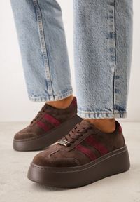 Born2be - Brązowe Zamszowe Sneakersy na Grubej Podeszwie z Paskami Arathyra. Okazja: na co dzień. Zapięcie: pasek. Kolor: brązowy. Materiał: zamsz. Wzór: paski #1