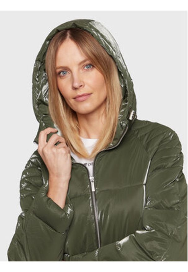 Armani Exchange Płaszcz zimowy 6LYK07 YNSKZ 1880 Zielony Regular Fit. Kolor: zielony. Materiał: syntetyk. Sezon: zima