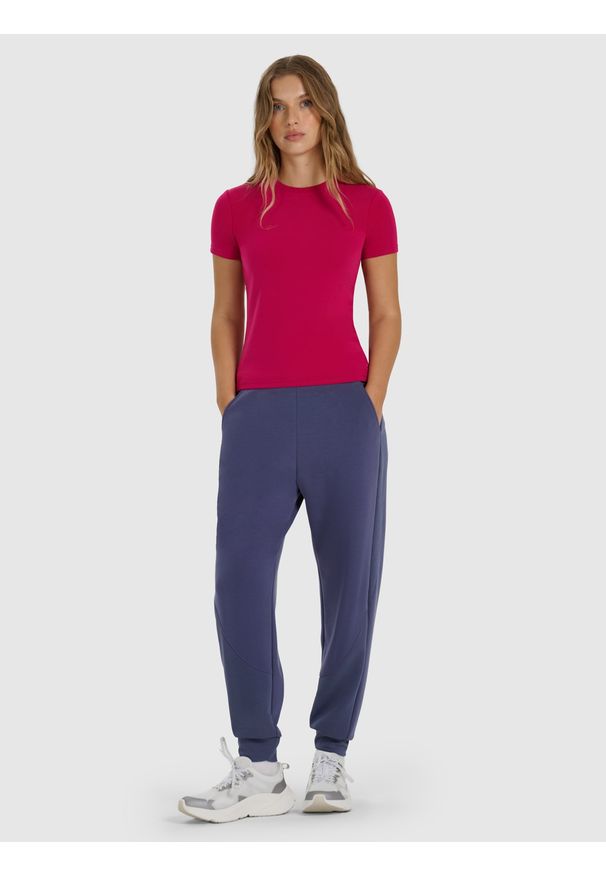 4f - 4F T-shirt z prążkowanej dzianiny z modalem damski - różowy XS. Okazja: na co dzień. Kolor: różowy. Materiał: prążkowany, dzianina. Wzór: prążki. Styl: klasyczny, sportowy, casual