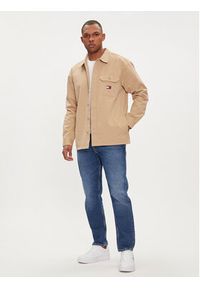Tommy Jeans Koszula Essential DM0DM18331 Beżowy Regular Fit. Kolor: beżowy. Materiał: bawełna #4