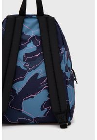 Eastpak plecak damski kolor granatowy duży wzorzysty. Kolor: niebieski. Materiał: włókno