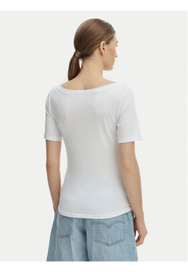 only - ONLY T-Shirt Free 15367559 Biały Regular Fit. Kolor: biały. Materiał: syntetyk