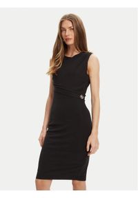 Guess Sukienka codzienna W5YK27 KAQL2 Czarny Regular Fit. Okazja: na co dzień. Kolor: czarny. Typ sukienki: proste. Styl: casual