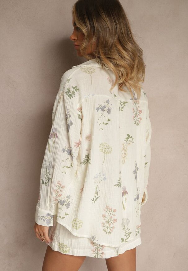 Renee - Beżowa Muślinowa Koszula z Bawełny w Kwiaty Nilarea. Okazja: na co dzień. Kolor: beżowy. Materiał: bawełna. Wzór: kwiaty. Styl: elegancki, casual