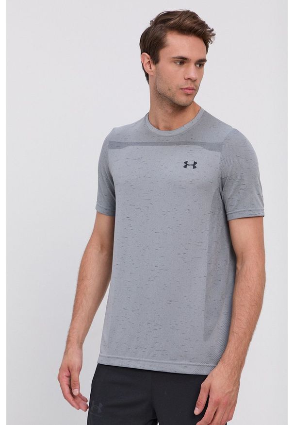 Under Armour - T-shirt. Kolor: szary. Materiał: dzianina. Wzór: nadruk