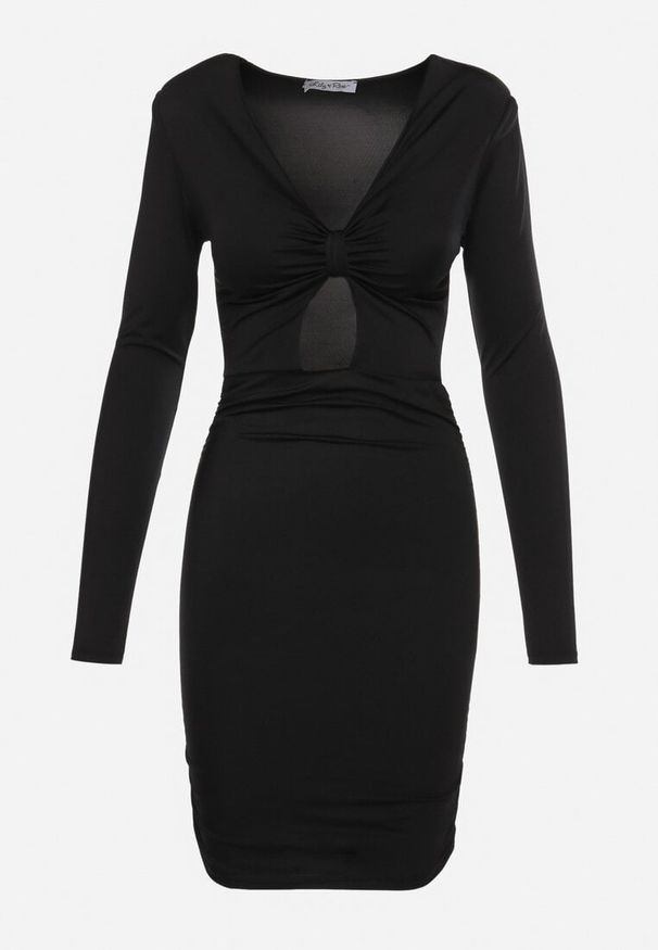 Born2be - Czarna Sukienka Taliowana o Dopasowanym Kroju z Wycięciem pod Biustem Lastar. Okazja: na co dzień. Kolor: czarny. Typ sukienki: proste. Styl: elegancki, casual, klasyczny