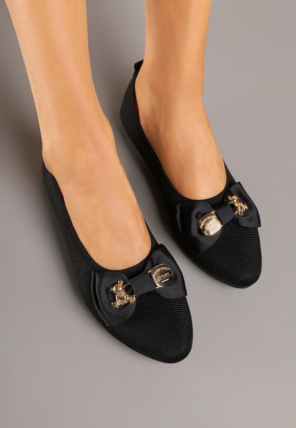 Born2be - Czarne Balerinki z Kokardą i Metalicznymi Ozdobami Litelline. Okazja: na co dzień. Kolor: czarny. Wzór: aplikacja. Styl: klasyczny, glamour, elegancki, casual
