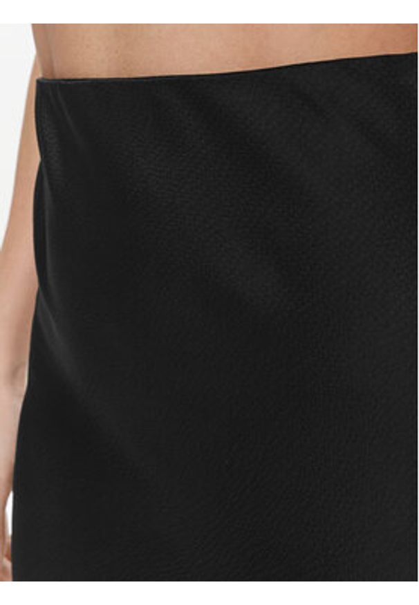 Vila Spódnica midi Tyla 14096849 Czarny Regular Fit. Kolor: czarny. Materiał: syntetyk