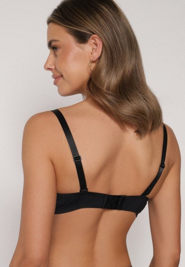 Born2be - Czarny Biustonosz z Koronką i Sercem z Cyrkonii Coratune. Kolor: czarny. Materiał: koronka. Wzór: koronka