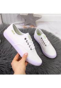 Big-Star - Tenisówki tekstylne białe Big Star JJ274260. Kolor: biały. Materiał: materiał. Szerokość cholewki: normalna #1