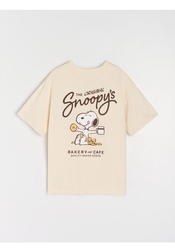 Sinsay - Bawełniana koszulka z nadrukiem na plecach Peanuts - kremowy. Kolor: kremowy. Materiał: bawełna. Wzór: nadruk