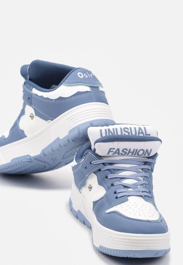 Born2be - Niebieskie Płaskie Sznurowane Sneakersy z Napisami Friefra. Nosek buta: okrągły. Zapięcie: sznurówki. Kolor: niebieski. Materiał: materiał. Wzór: napisy. Obcas: na obcasie. Wysokość obcasa: niski