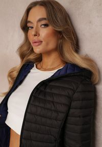 Renee - Czarna Kurtka Pikowana Paranaina. Kolor: czarny. Wzór: jednolity, aplikacja. Styl: elegancki