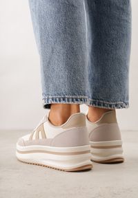 Born2be - Beżowe Sneakersy na Grubej Podeszwie Ozdobione Geometrycznym Wzorem Asoastis. Okazja: na spacer, na co dzień, do pracy. Kolor: beżowy. Materiał: prążkowany, dzianina. Wzór: geometria, aplikacja. Sport: turystyka piesza #6