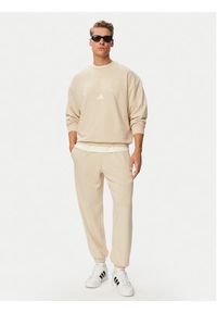 Adidas - adidas Bluza Seasonal Essentials Collegiate French Terry Crew KF4253 Beżowy Regular Fit. Kolor: beżowy. Materiał: syntetyk #5