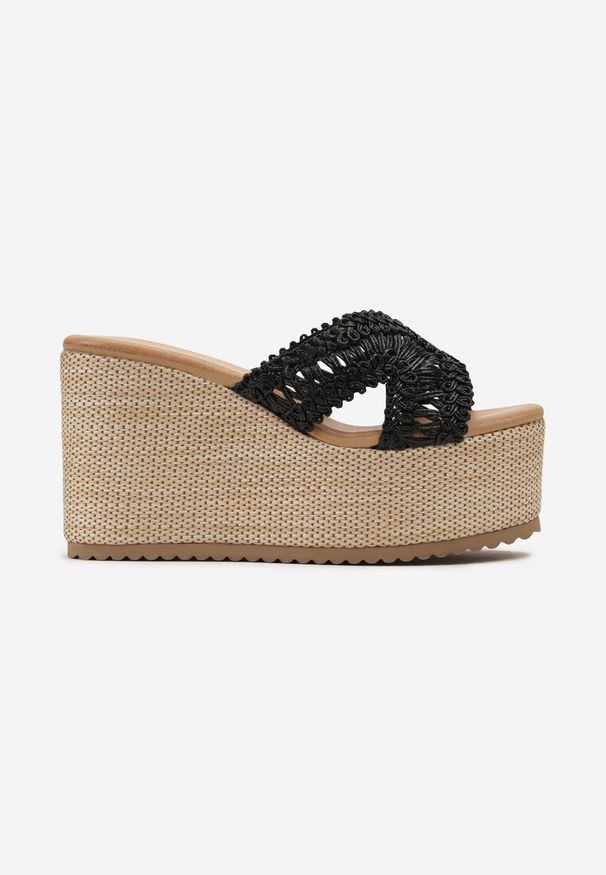 Born2be - Czarne Klapki na Wysokim Koturnie z Plecionki i z Ażurową Cholewką Divocala. Kolor: czarny. Materiał: jeans. Wzór: ażurowy. Sezon: lato. Obcas: na koturnie