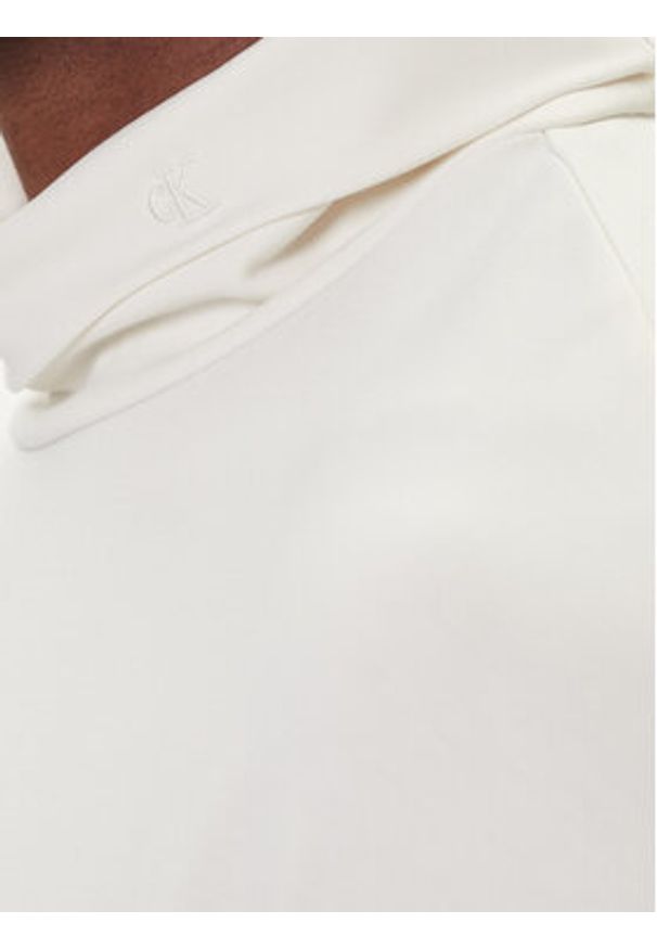 Calvin Klein Golf LV04LD215G Biały Regular Fit. Typ kołnierza: golf. Kolor: biały. Materiał: syntetyk