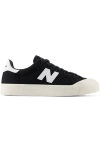 Buty unisex New Balance BB100CVB – czarne. Okazja: na co dzień. Kolor: czarny. Materiał: materiał, syntetyk, guma. Szerokość cholewki: normalna. Obcas: na platformie