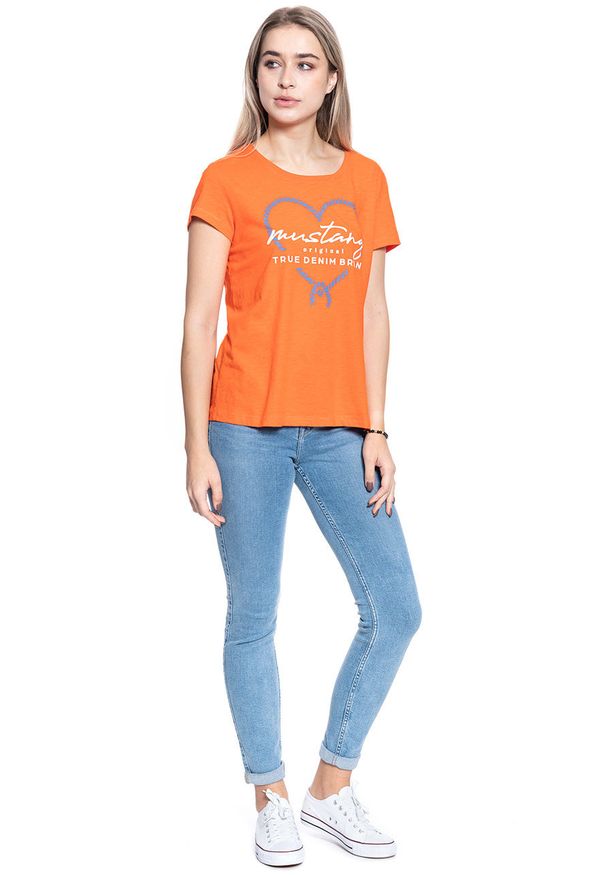 Mustang - T-SHIRT DAMSKI MUSTANG ALINA C PRINT ORANGE 1009835 7096. Wzór: nadruk