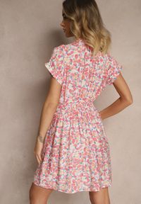 Renee - Różowa Sukienka Taliowana z Wiskozą i Ozdobnym Paskiem Delyase. Okazja: na co dzień. Kolor: różowy. Materiał: wiskoza. Styl: klasyczny, elegancki, casual #4