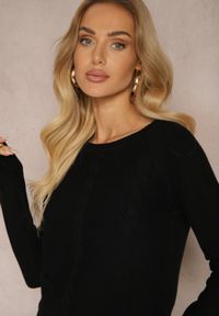 Renee - Czarny Casualowy Sweter z Ozdobnym Splotem Sealinea. Okazja: na co dzień. Kolor: czarny. Materiał: jeans, wiskoza. Długość rękawa: długi rękaw. Długość: długie. Wzór: ze splotem. Styl: casual