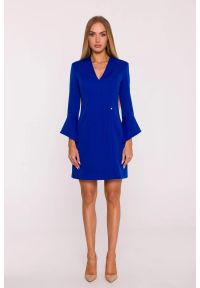MOE - Elegancka sukienka z szerokimi mankietami dekolt V chabrowa. Kolor: niebieski, brązowy, czerwony. Typ sukienki: ołówkowe, trapezowe. Styl: elegancki. Długość: mini #1