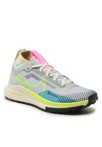 Buty Nike W React Pegasus Trail 4 Gtx GORE-TEX DJ7929 002 Wolf Grey/Volt/Standium Green. Kolor: szary. Materiał: materiał. Technologia: Gore-Tex