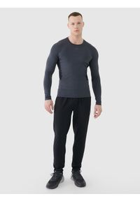 4f - 4F Longsleeve treningowy szybkoschnący męski - szary S. Kolor: szary. Materiał: dzianina, włókno, syntetyk, materiał, elastan. Długość rękawa: długi rękaw. Długość: długie. Wzór: gładki, ze splotem, jednolity. Sport: fitness