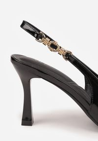 Renee - Czarne Eleganckie Szpilki Slingback VICES z Ozdobną Aplikacją przy Pasku Natera. Zapięcie: pasek. Kolor: czarny. Wzór: aplikacja. Obcas: na szpilce. Styl: elegancki. Wysokość obcasa: średni #2