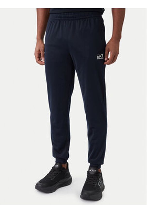 EA7 Emporio Armani Dres 8NPV65 PJHCZ 1562 Granatowy Regular Fit. Kolor: niebieski. Materiał: syntetyk
