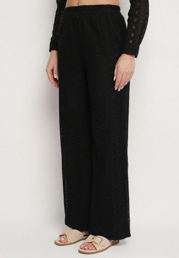 Born2be - Czarny Ażurowy Komplet z Bawełną Koszula i Szerokie Spodnie Folessae. Kolor: czarny. Materiał: bawełna. Wzór: ażurowy