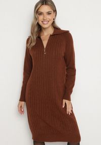 Born2be - Brązowa Sweterkowa Sukienka Pudełkowa z Bawełną i Wełną Ozdobiona Suwakiem Reimia. Okazja: na co dzień. Kolor: brązowy. Materiał: wełna, bawełna. Wzór: aplikacja. Styl: klasyczny, casual #7