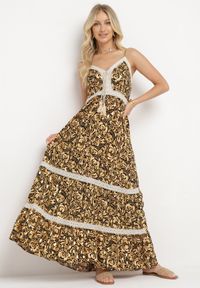 Born2be - Czarno-Żółta Rozkloszowana Sukienka z Bawełny na Cienkich Ramiączkach z Gumką w Pasie i Haftem Xuretta. Okazja: na spacer, na imprezę. Typ kołnierza: dekolt w kształcie V. Kolor: czarny. Materiał: bawełna. Długość rękawa: na ramiączkach. Wzór: haft. Sezon: lato. Styl: boho #7