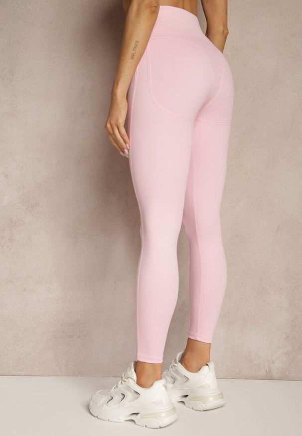 Renee - Różowe Legginsy z Ozdobnymi Przeszyciami z Efektem Modelowania Carittia. Okazja: na co dzień. Kolor: różowy. Długość: długie. Styl: casual, elegancki