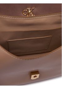 Calvin Klein Torebka Ck Conv Chain Brushed Medium Bag LV04F3407G Beżowy. Kolor: beżowy. Materiał: skórzane #3
