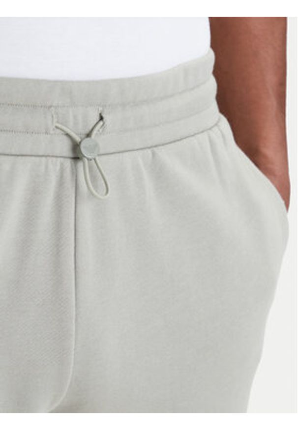 Emporio Armani Underwear Szorty sportowe EM000495 AF19060 U8046 Beżowy Regular Fit. Kolor: beżowy. Materiał: bawełna. Styl: sportowy