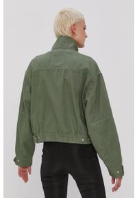 Tommy Jeans Kurtka jeansowa damska kolor zielony przejściowa oversize. Kolor: zielony. Materiał: tkanina, bawełna. Wzór: gładki #5